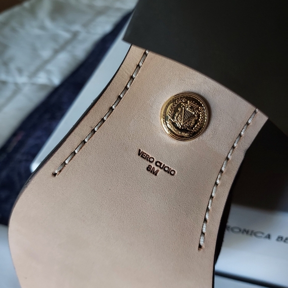 NIB Veronica Beard Sohelia booties, brown suede, size 8 - Picture 10 of 15